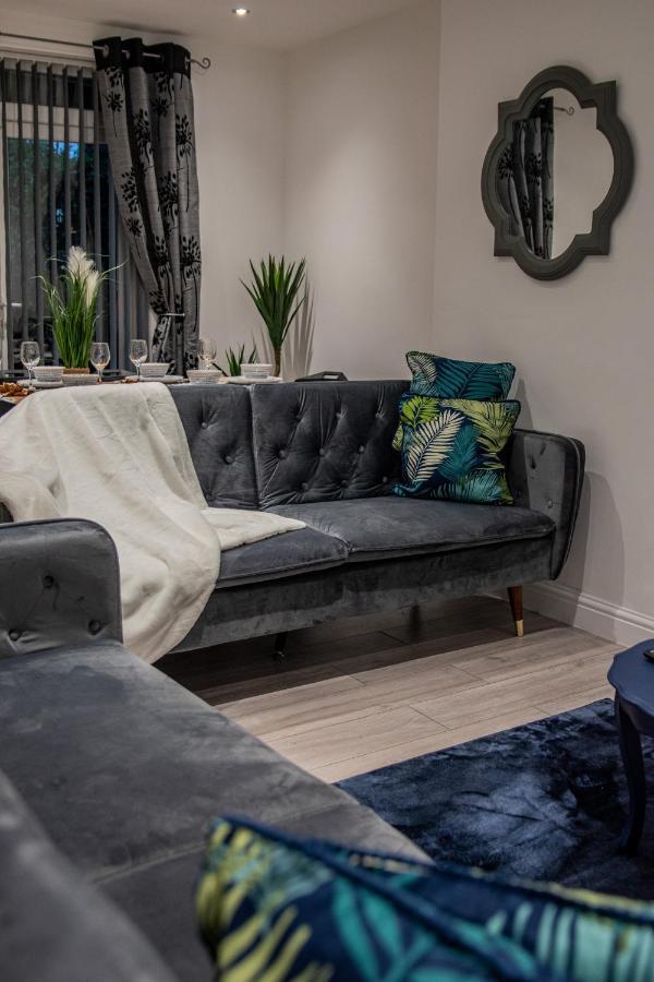 Bv Comfy Spacious 3 Bedroom House At Tatton Street Manchester Exterior photo