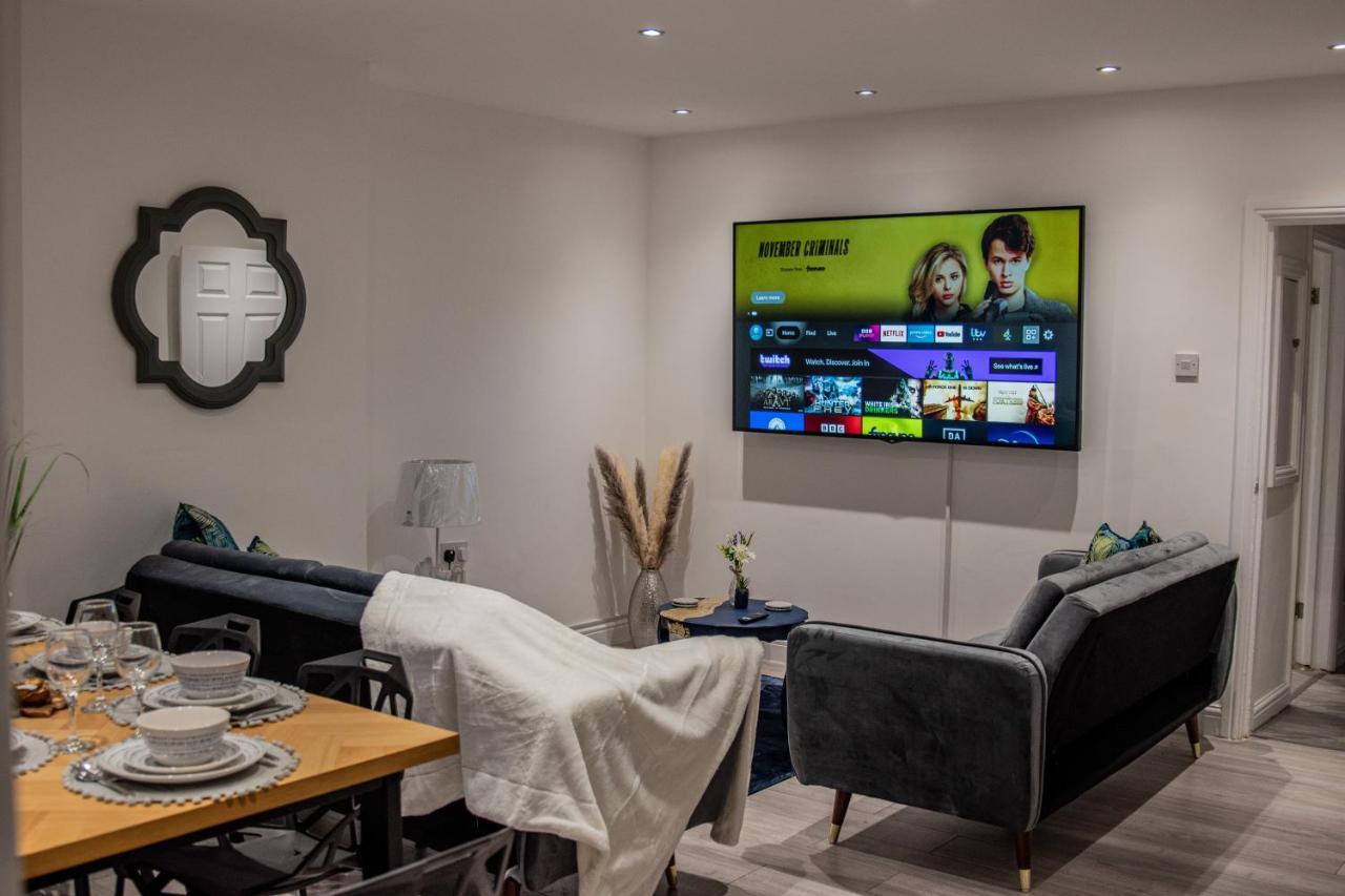 Bv Comfy Spacious 3 Bedroom House At Tatton Street Manchester Exterior photo