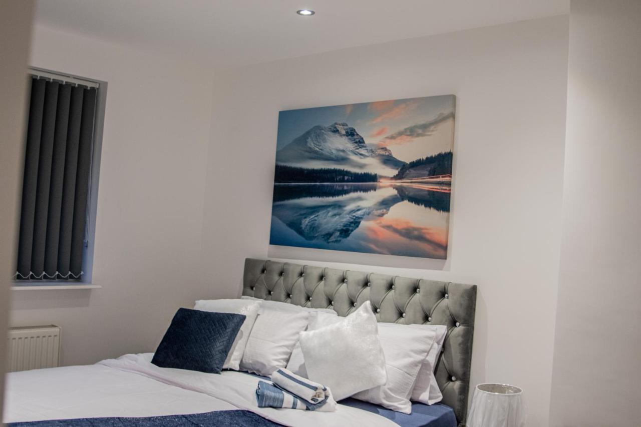 Bv Comfy Spacious 3 Bedroom House At Tatton Street Manchester Exterior photo